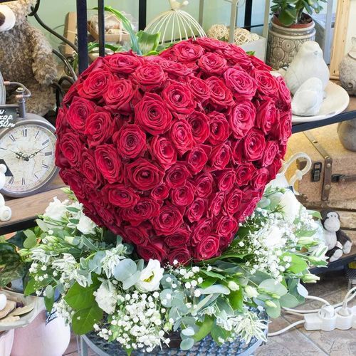 Сердце Из 151 Красной Розы